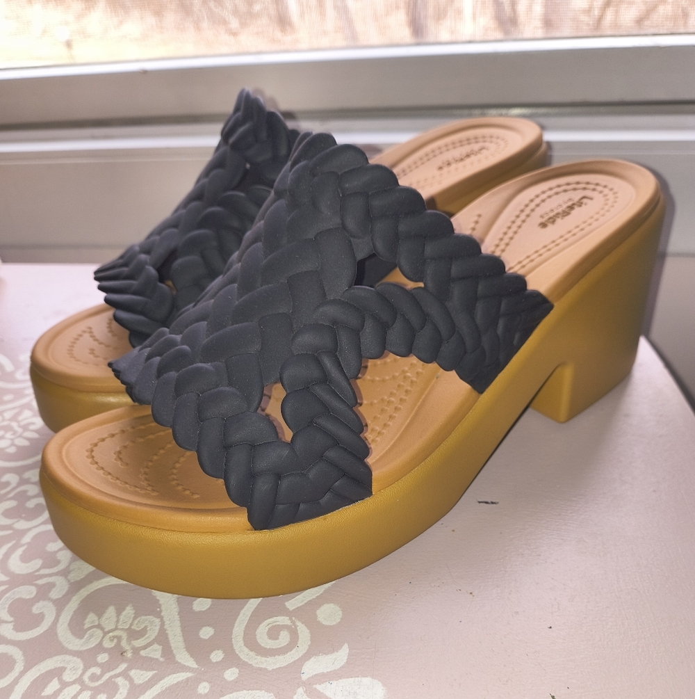 CROCS Woven Brooklyn Slide Heel